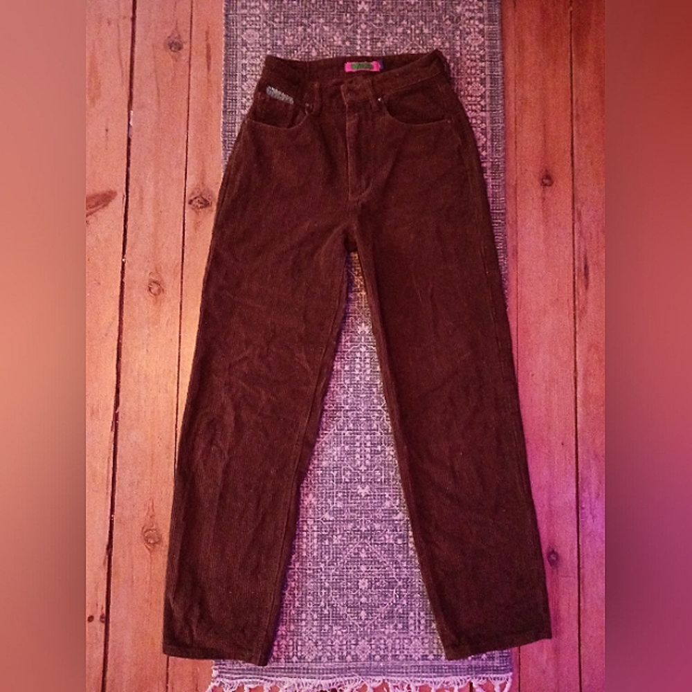 EMPYRE WOMAN'S BROWN CORDUROY SKATER PANTS SIZE 0